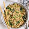 healthy easy vegan garlic noodles with seasme seeds and oil chili oil sriracha noodles easy lunches at home pasta for lunch recipes vegan pantry noodles recipe